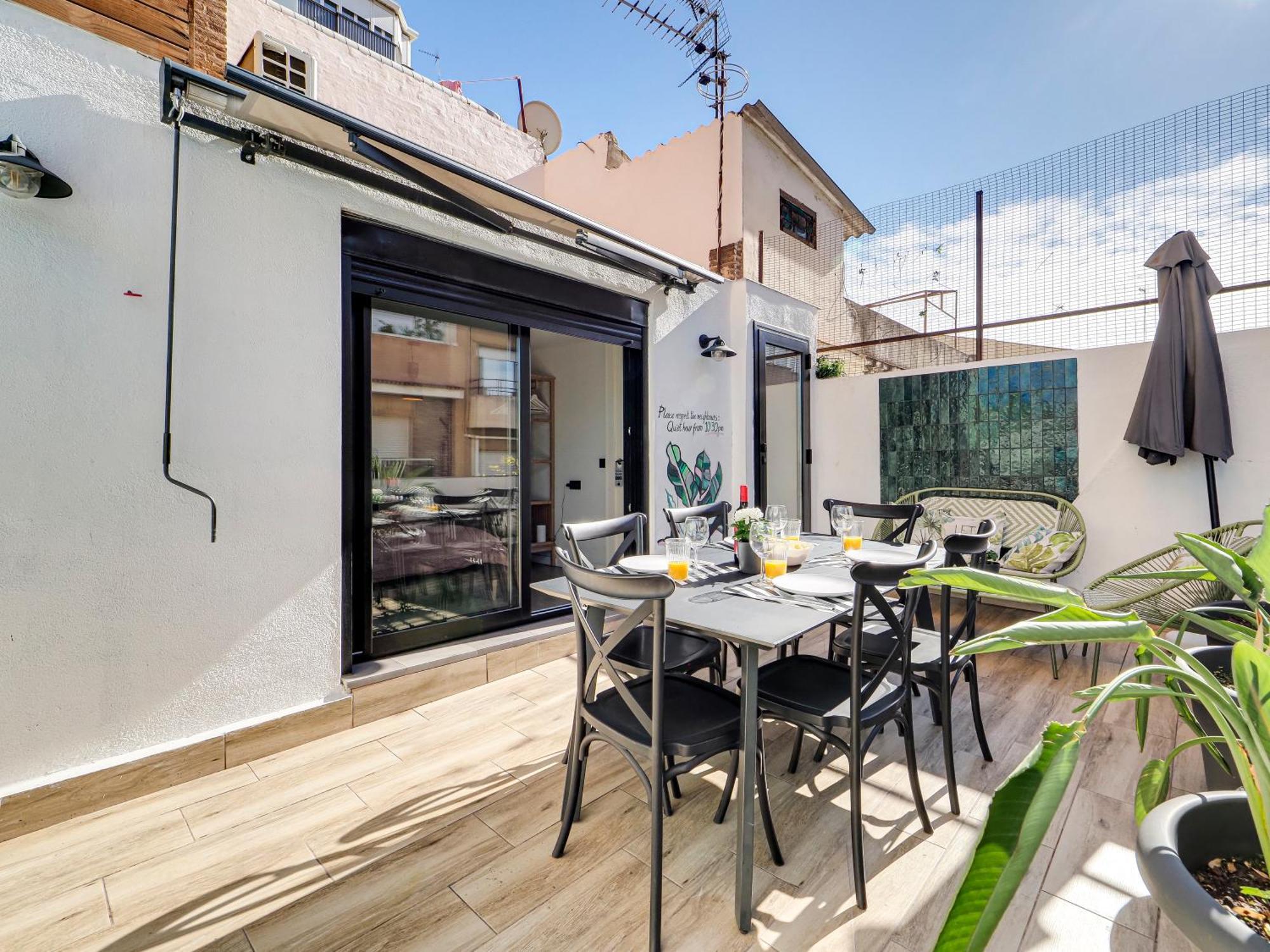 Townhouse With Private Terrace And 4 Bedrooms L’Hospitalet de Llobregat Exterior foto